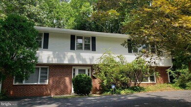 Building Photo - 6916 Churchill Rd