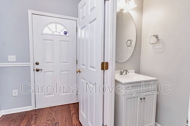 Foto del edificio - 601 Graythorn Ln