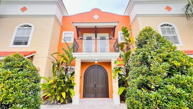 Foto del edificio - Stunning 3 Bedroom and 2.5 Bathroom in Winter Park! Washer and Dryer INCLUDED! Great Location!