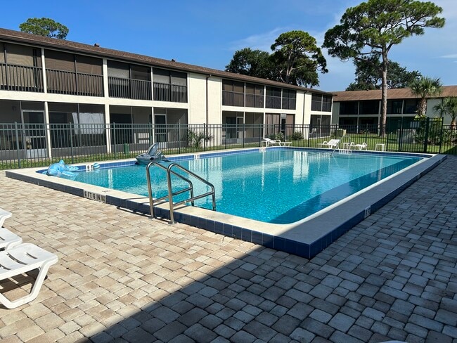 Building Photo - 435 Catamaran Dr