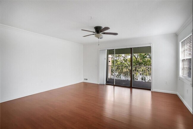 Foto del edificio - 13815 Fairway Island Dr