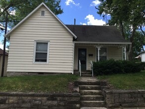 Building Photo - 310 E 11th St Building Photo - 310 E 11th St