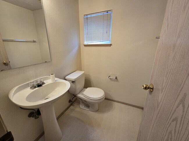 Foto del edificio - 6317 Barstow Ln SE