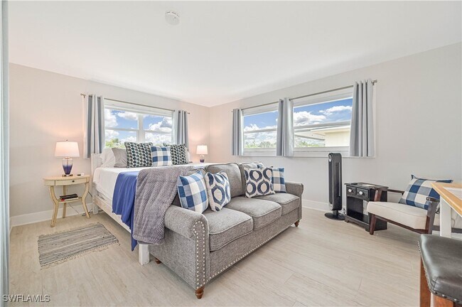 Foto del edificio - 13840 Sleepy Hollow Ln