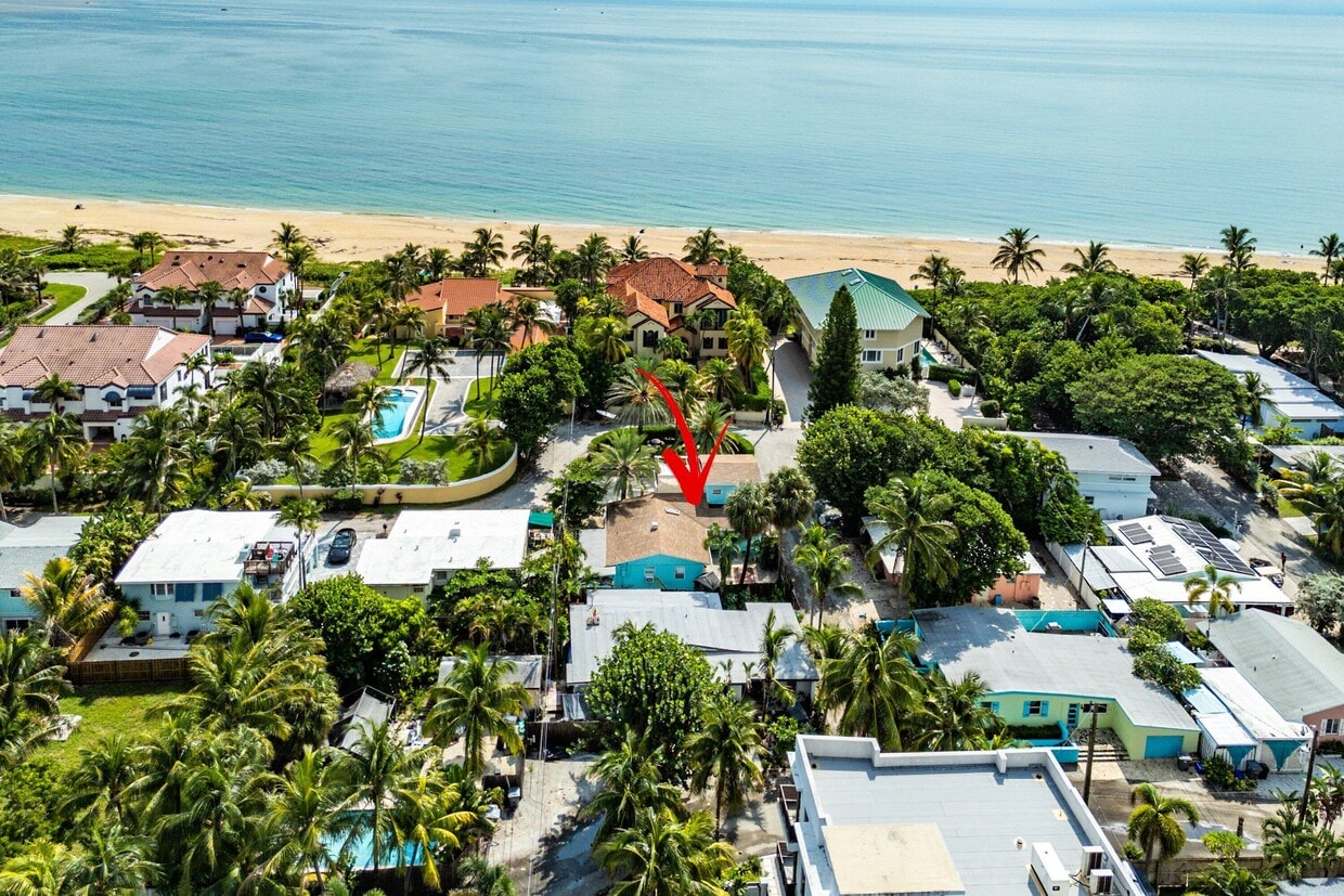 Primary Photo - 205 Coral Rd