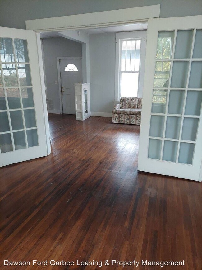 Building Photo - 4 br, 2 bath House - 1114 Taylor Street