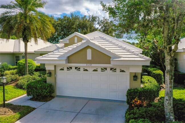 Building Photo - 539 Fallbrook Dr
