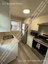 Building Photo - 127 Wunder St