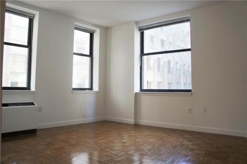 Building Photo - 229 Park Ave S