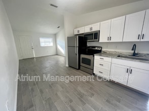 Building Photo - 4609 Audrey Ln Building Photo - 4609 Audrey Ln