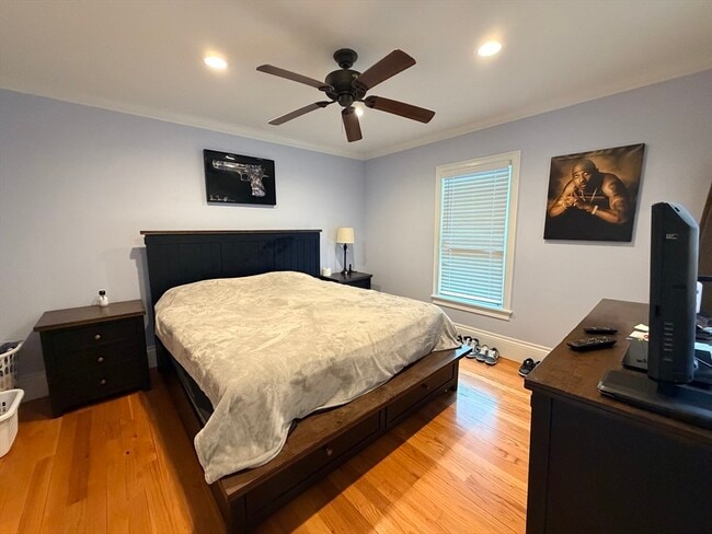 Foto del edificio - 341 Linwood Ave