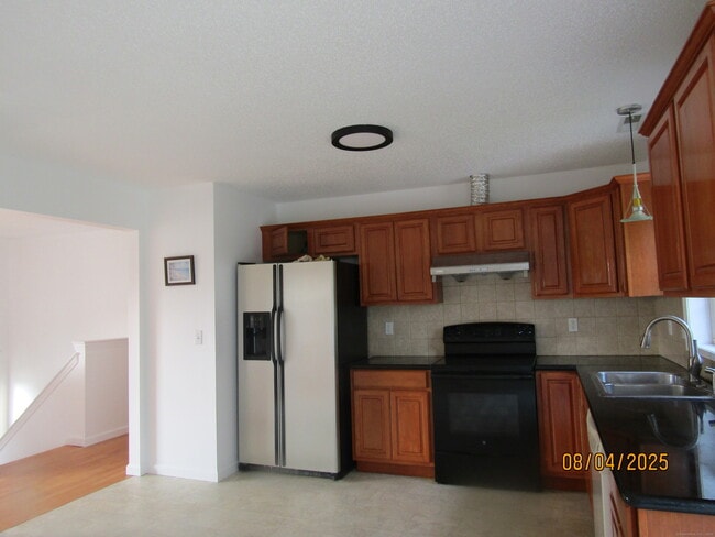 Building Photo - 27 Aspen Pl