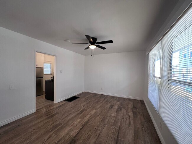 Foto del edificio - 5279 E The Toledo-2