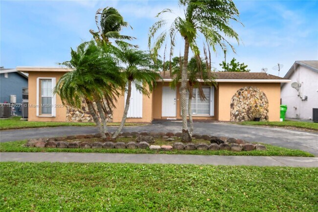 Foto del edificio - 9523 NW 26th St