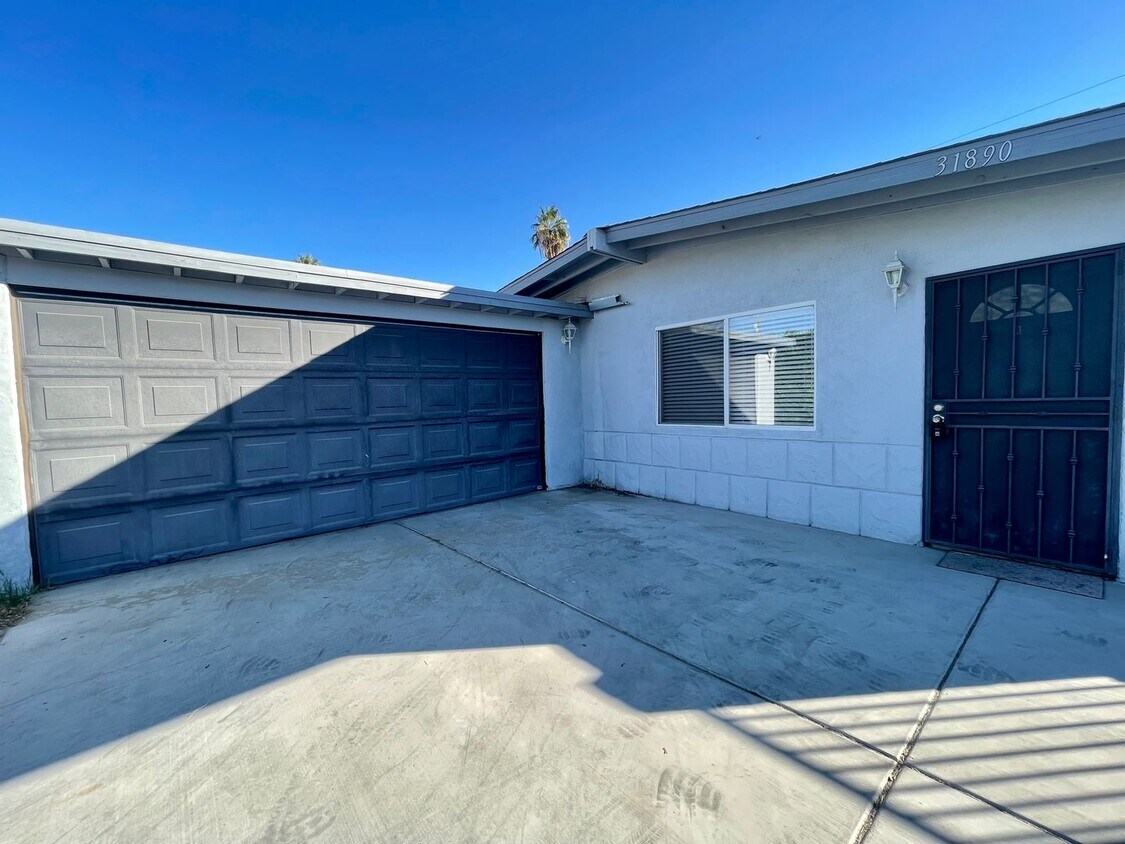 31890 Avenida La Paloma Unit A, Cathedral City, CA 92234 Room for