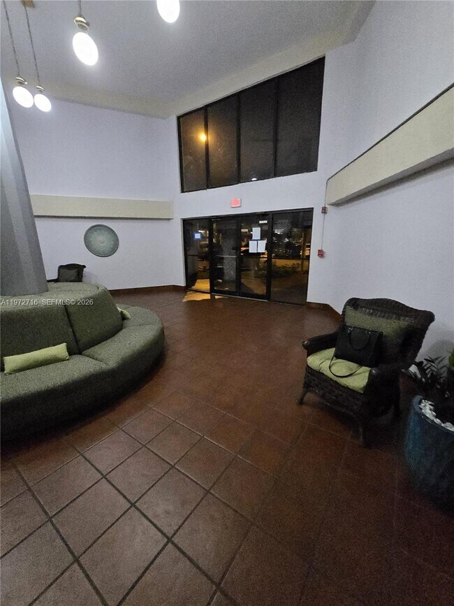 Foto del edificio - 1300 SW 122nd Ave