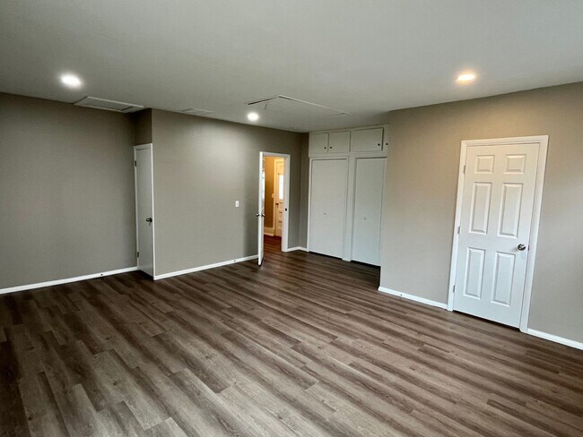 Foto del edificio - 204 Ridgecrest Rd