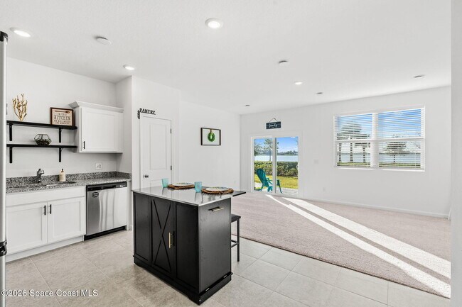 Foto del edificio - 1199 Bluewater Ln