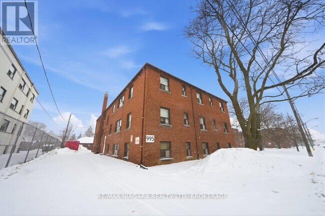 Photo du bâtiment - 995 O'Connor Dr