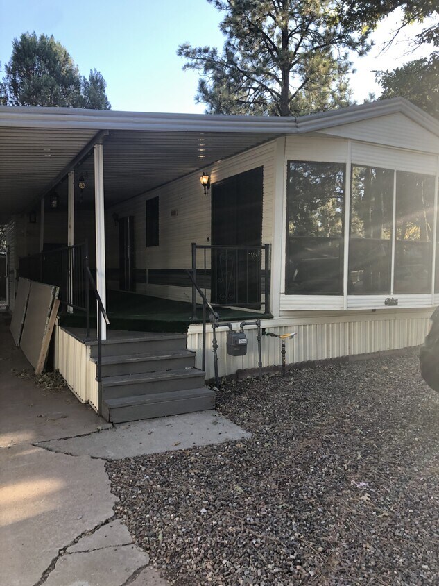 Foto principal - 5957 D St