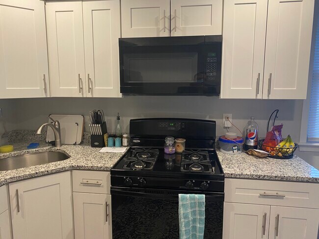 Kitchen - 13 Eaves Mill Rd