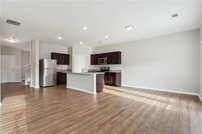 Building Photo - 4780 Alford Cmns