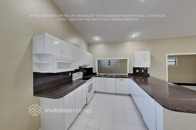 Foto del edificio - 9575 NW 25th Ct
