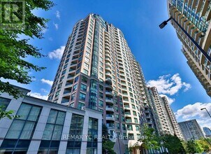 Building Photo - 7 Lorraine Dr