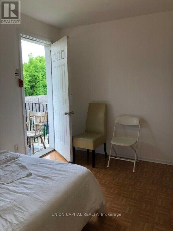 Building Photo - 2015 Davenport Rd