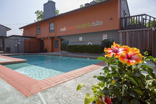 Primary Photo - 2600 Arroyo Ave