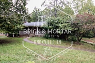 Building Photo - 8637 Glen Echo Dr