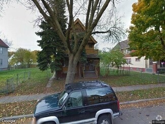 Building Photo - 3137 N 28th St