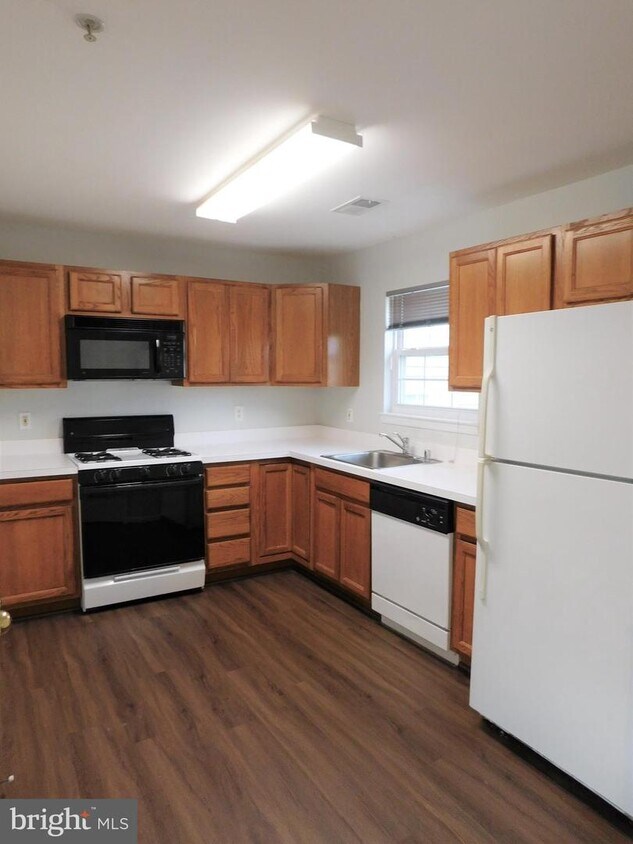 513 Constellation Square SE Unit E, Leesburg, VA 20175 Condo for Rent