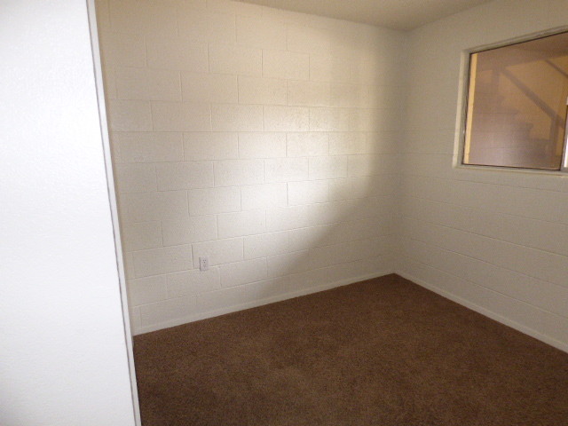 Building Photo - 2620 N Juniper Ave