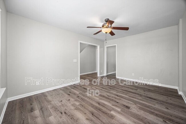 Foto del edificio - 5194 Brooktree Dr