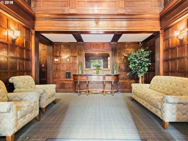 Foto del edificio - 1811 NW Couch St