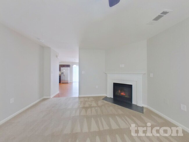 Foto del edificio - 4826 Manchineel Ln