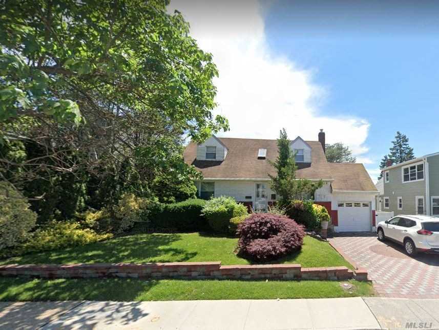 45 I U Willets Rd, Albertson, NY 11507 House Rental in Albertson, NY