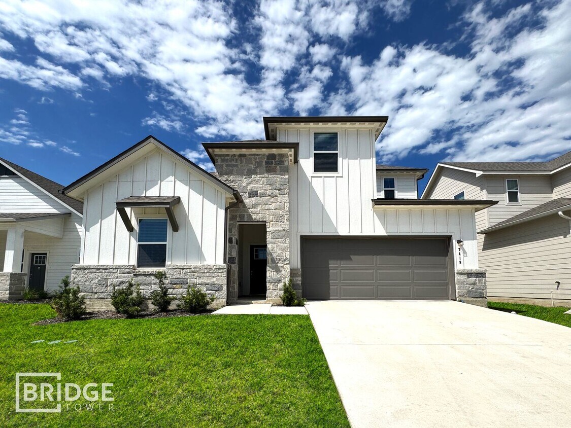 Foto principal - 7418 Farmstead St