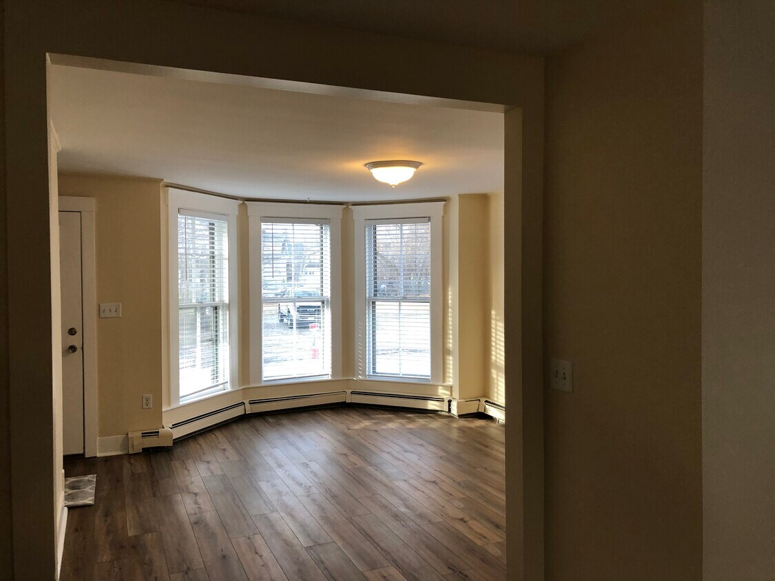 55 Thorndike St, Concord, NH 03301 Apartments in Concord, NH