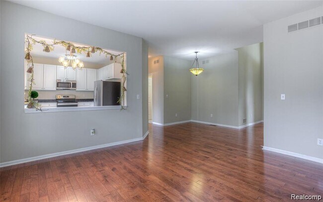 Foto del edificio - 38476 Lynwood Ct