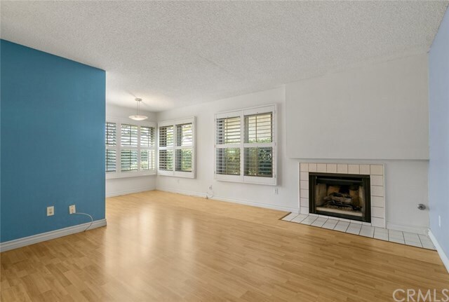 Building Photo - 6716 Clybourn Ave