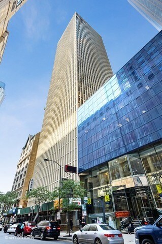 Building Photo - 100 E Walton St