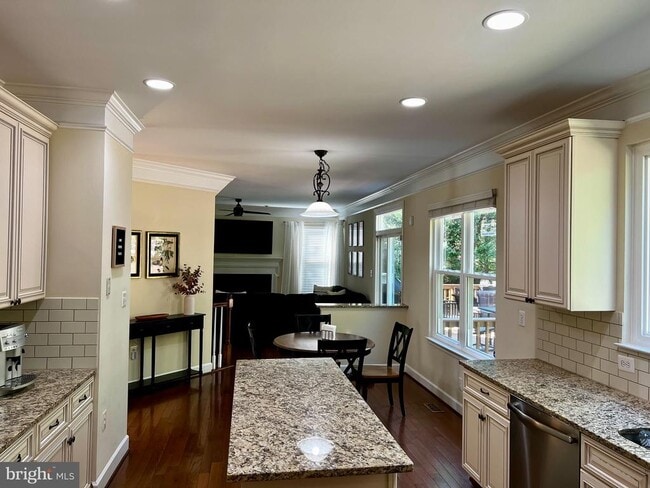 Foto del edificio - 46812 Backwater Dr