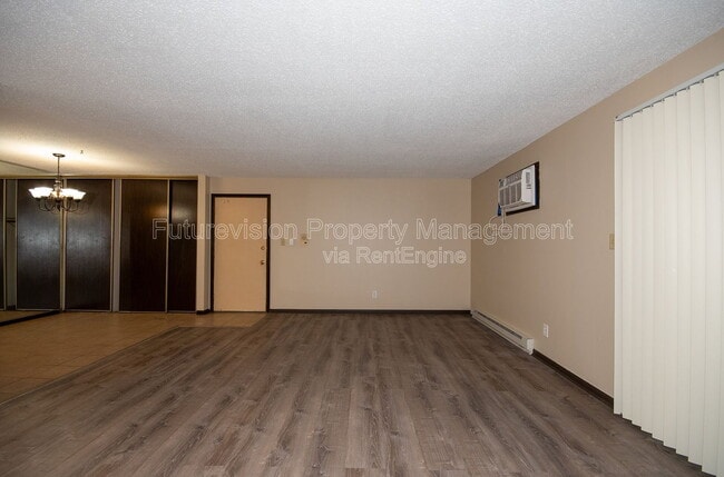 Building Photo - 2224 Oneida St