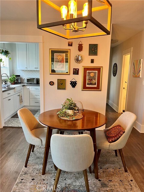 Foto principal - 1801 E 4th St