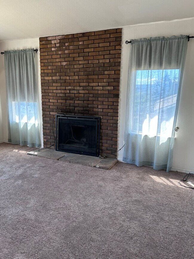 Foto del edificio - Updated 4BR Home in Renton's Victoria Park Neighborhood!