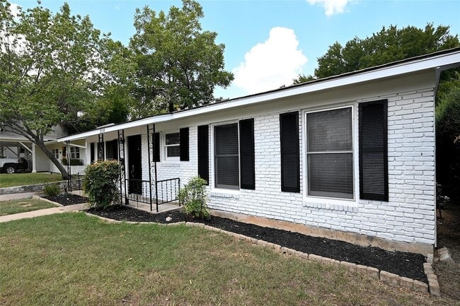 Building Photo - 2110 Westover Rd