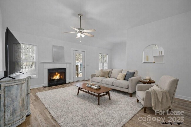 Foto del edificio - 285 Eagle Creek Road