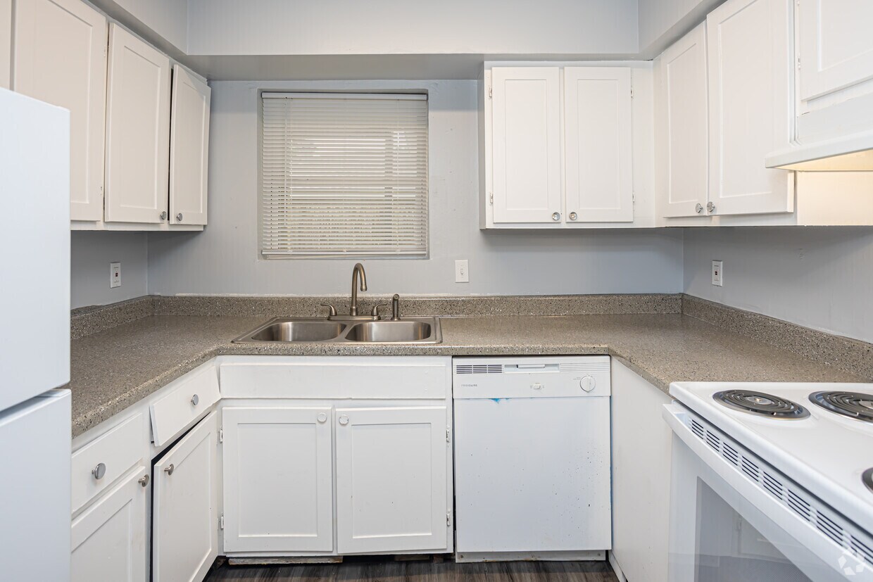 Oak Lane Apartments 11440 Bard Ave Baton Rouge, LA